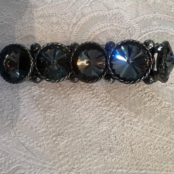 Black Glass Necklace and Bracelet - Picture 5 of 5
